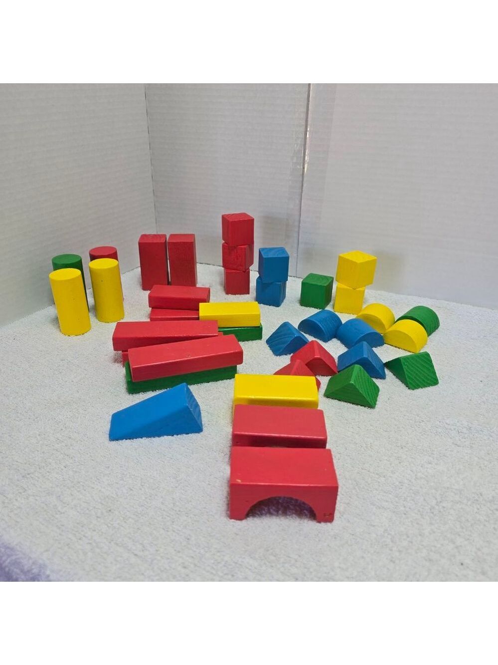 Vtg Unbranded Building Sets & Blocks One Size Red Yellow Wooden Blocks